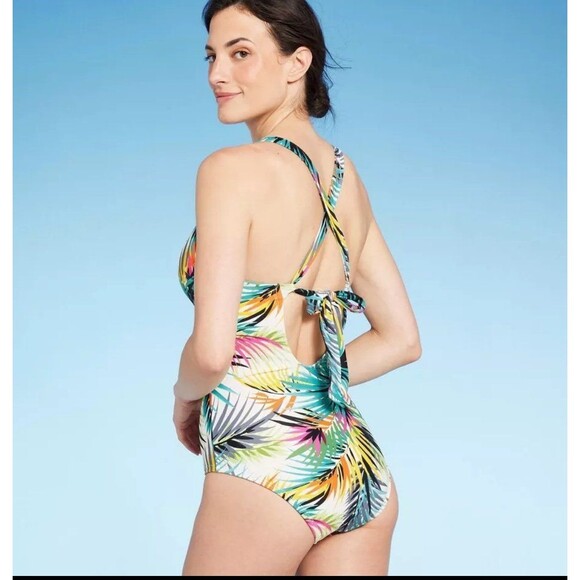 NWT Shade & Shore Tropical Print Plunge Ring Detail One Piece Swimsuit - Picture 2 of 2